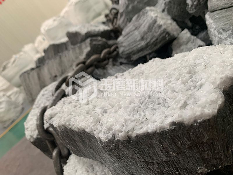 低鈉白剛玉的特點